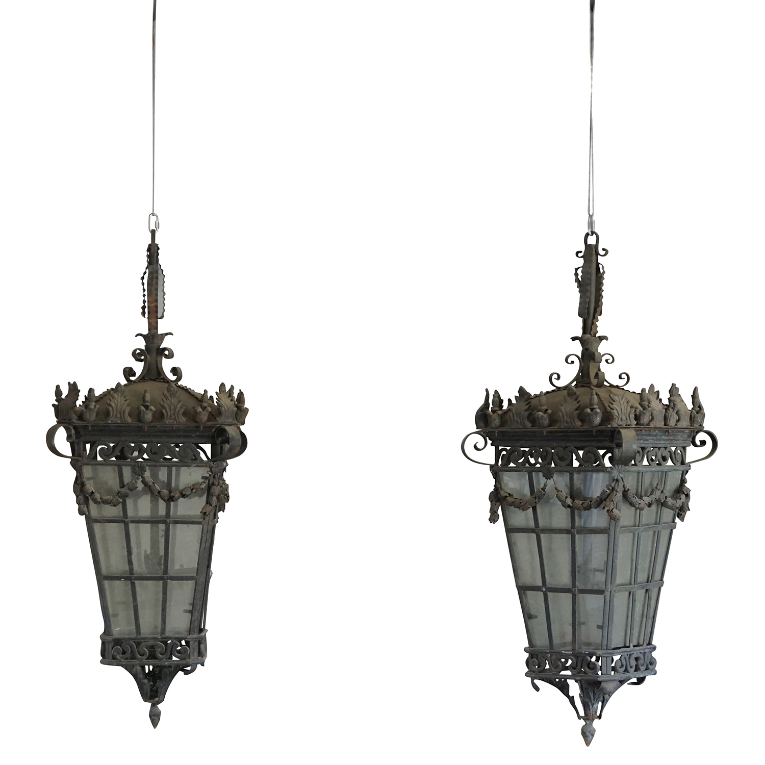20th Century Pair of Parisian Hanging Lanterns – French Art Deco Iron Lights