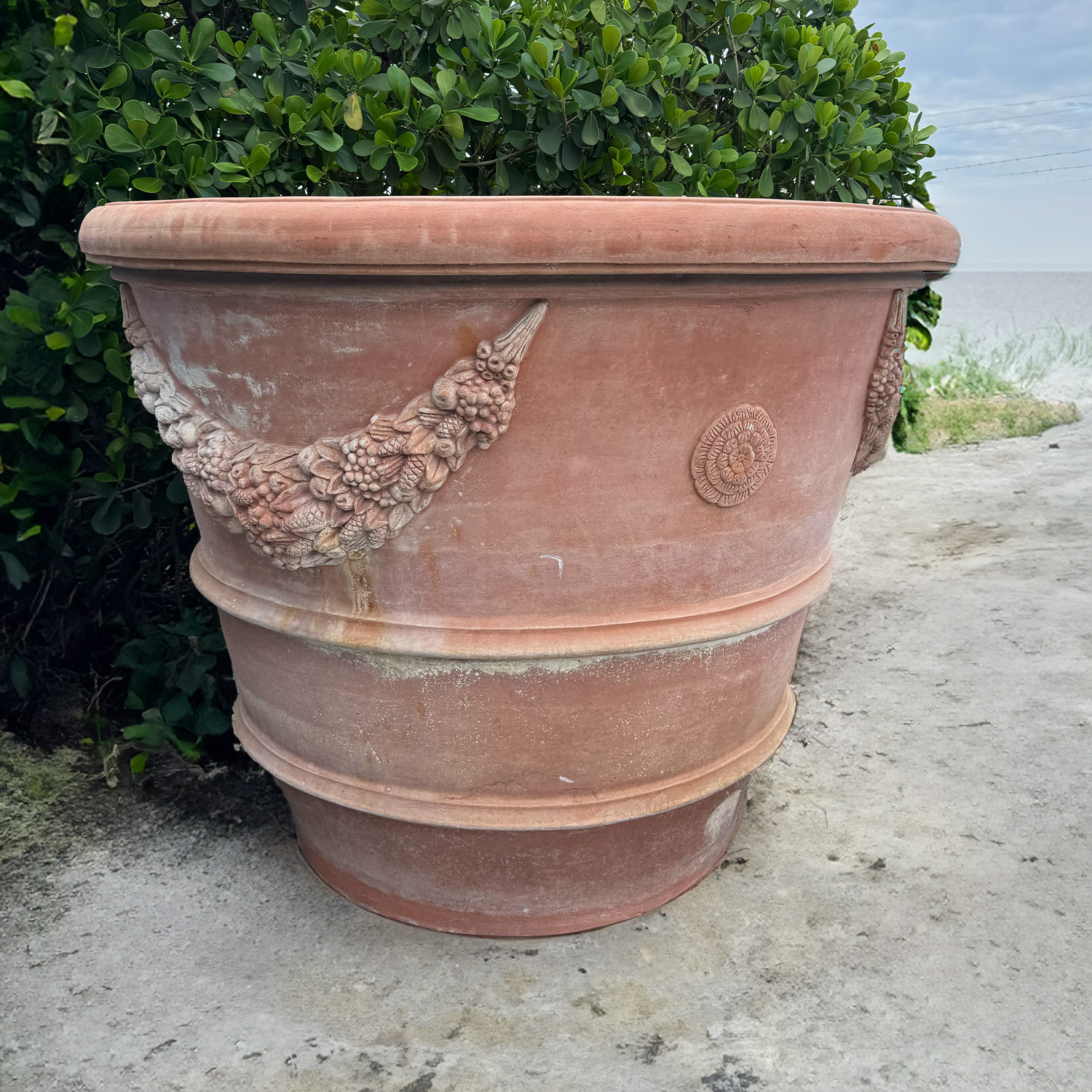 Conca Festonata Garden Planter