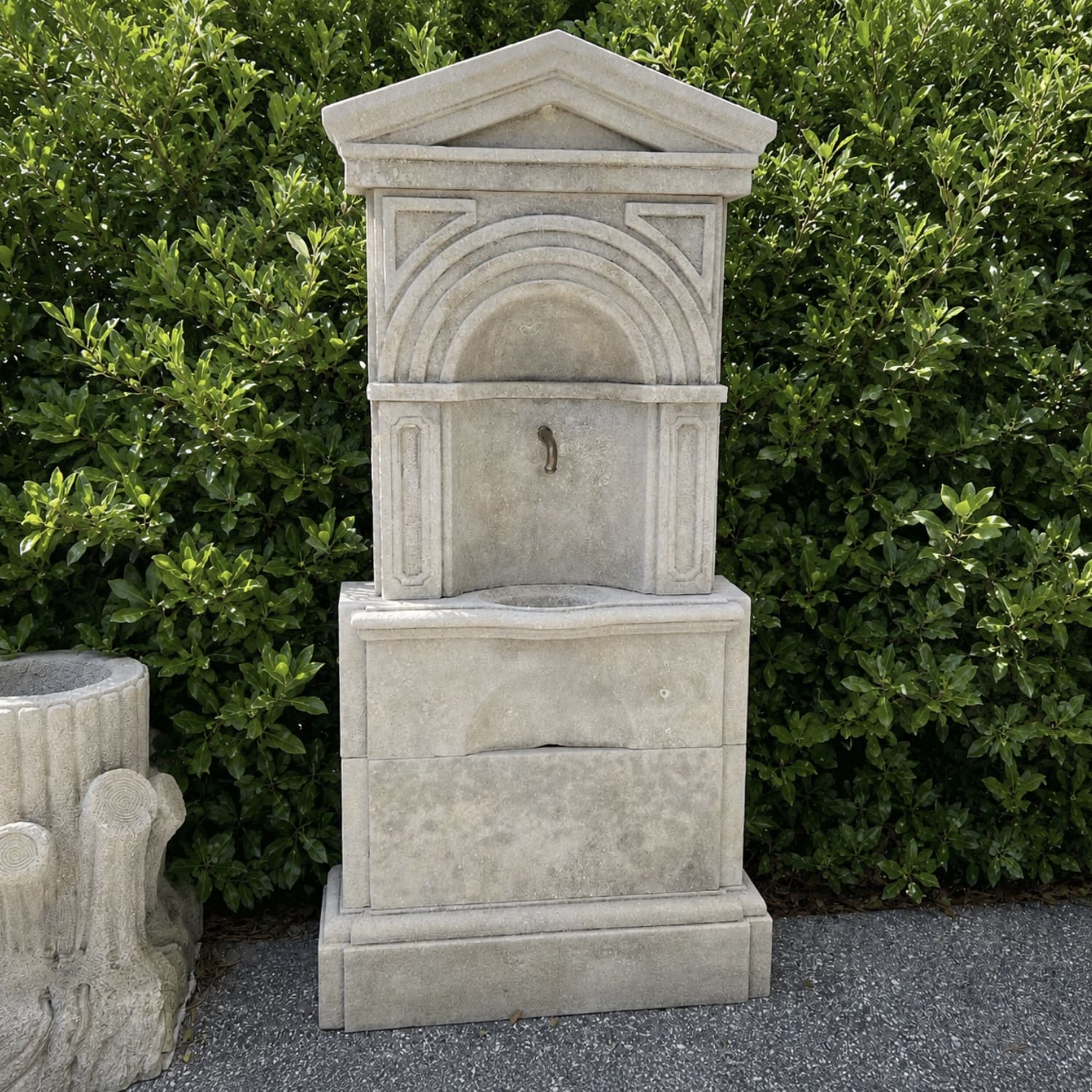 Wall Fountain Fontainebleau