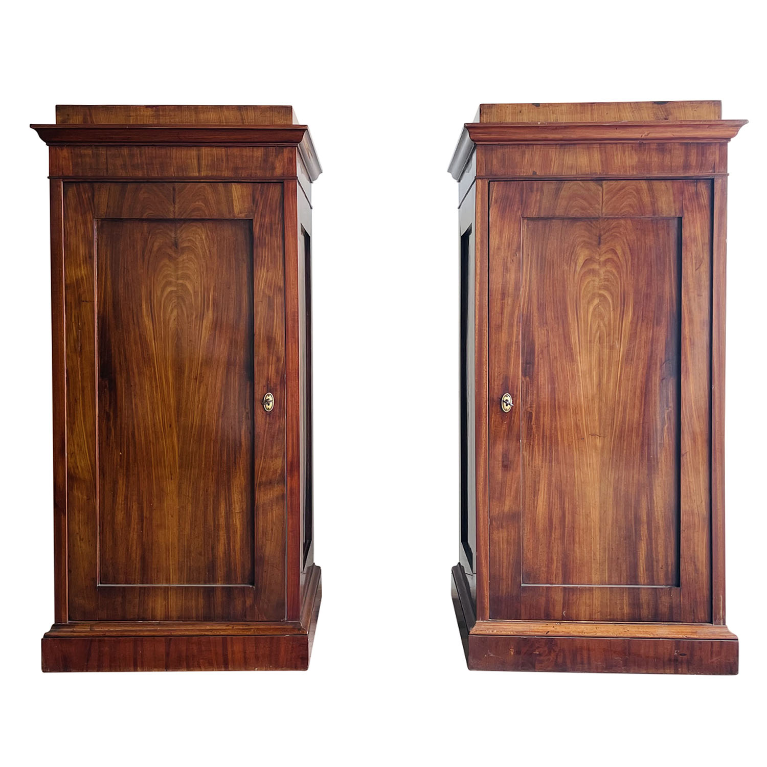 19th Century German Biedermeier Pair of Mahogany Podiums – Antique Pedestals