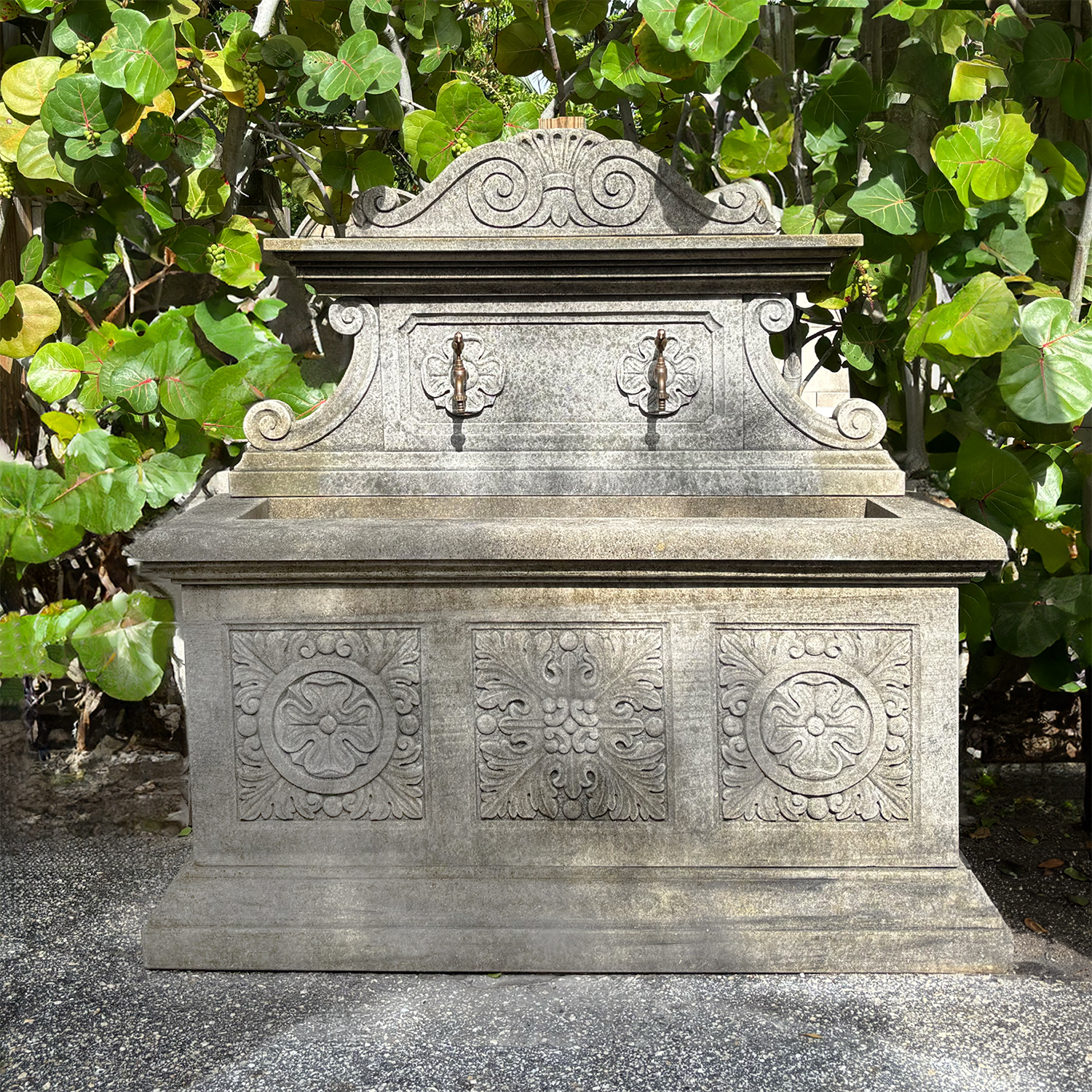 Fontana Paladino