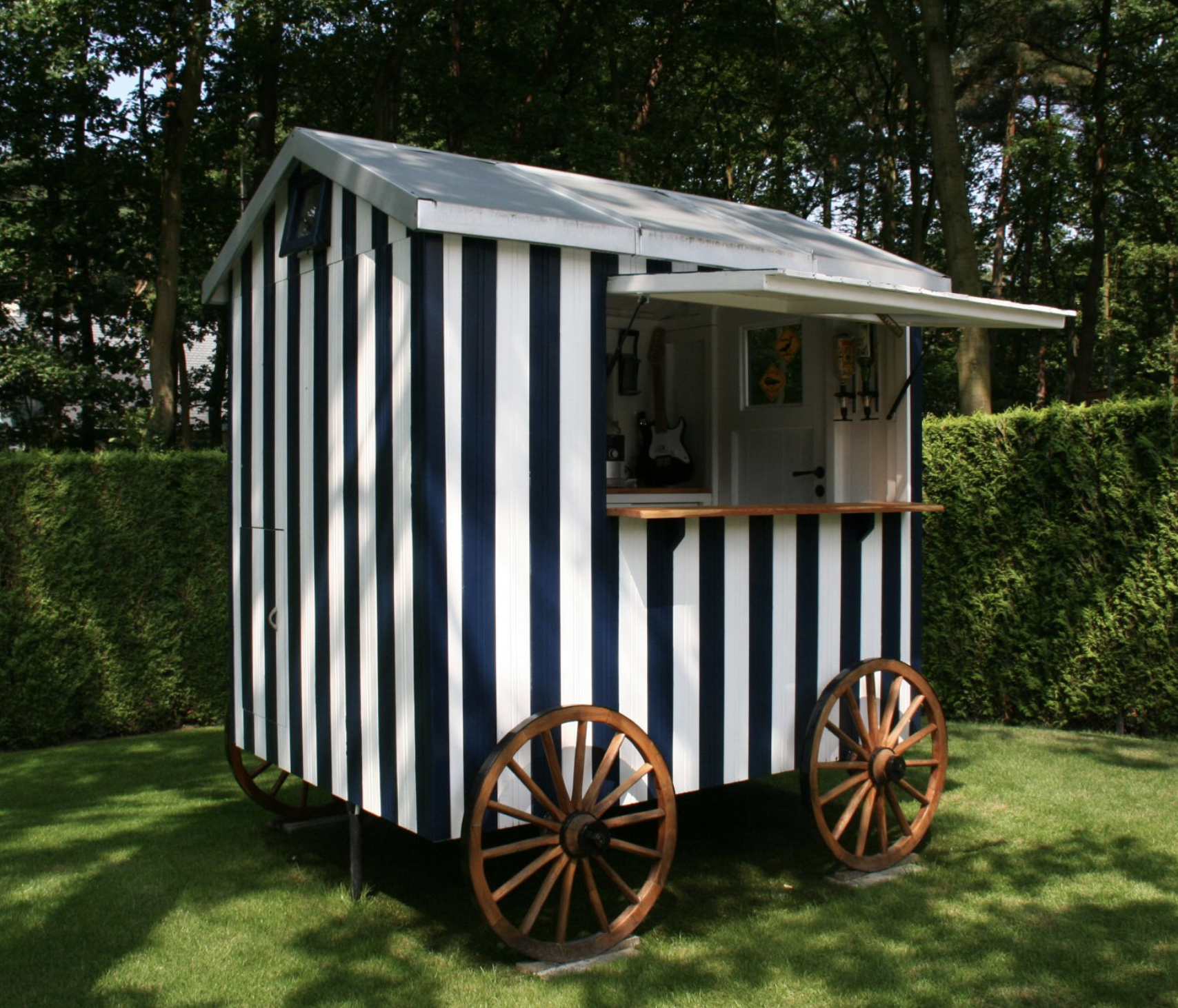 European Seaside-Inspired Pinewood Beach Cabin Bar