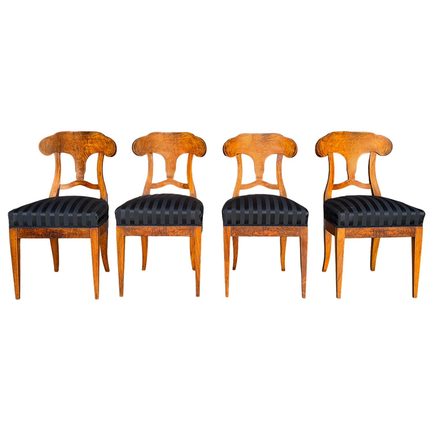 Set of Four 19th Century Antique Biedermeier Shoval Chairs in Walnut from Austria