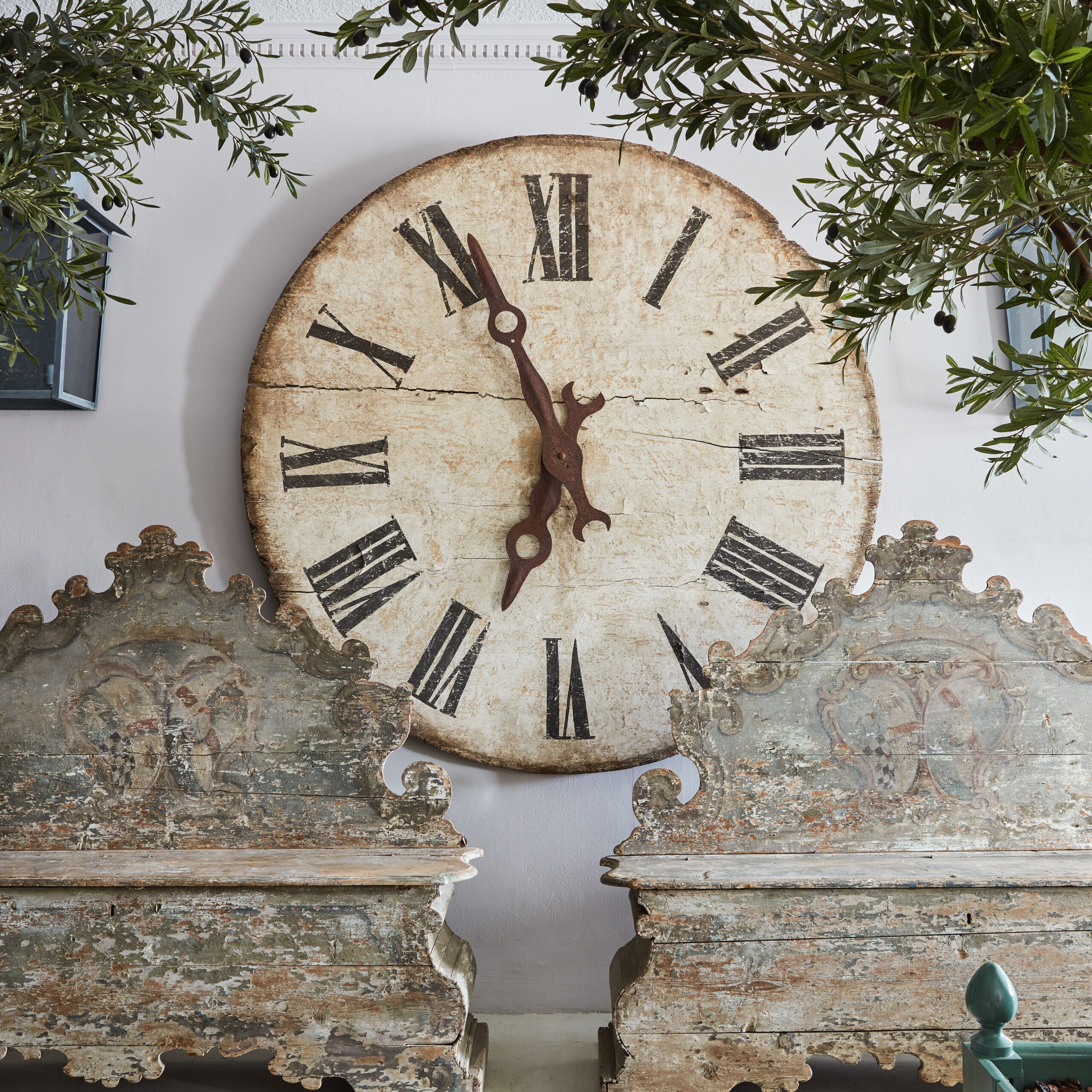 19th Century French Antique Round Wooden Clock – Napoleon III Wall Décor