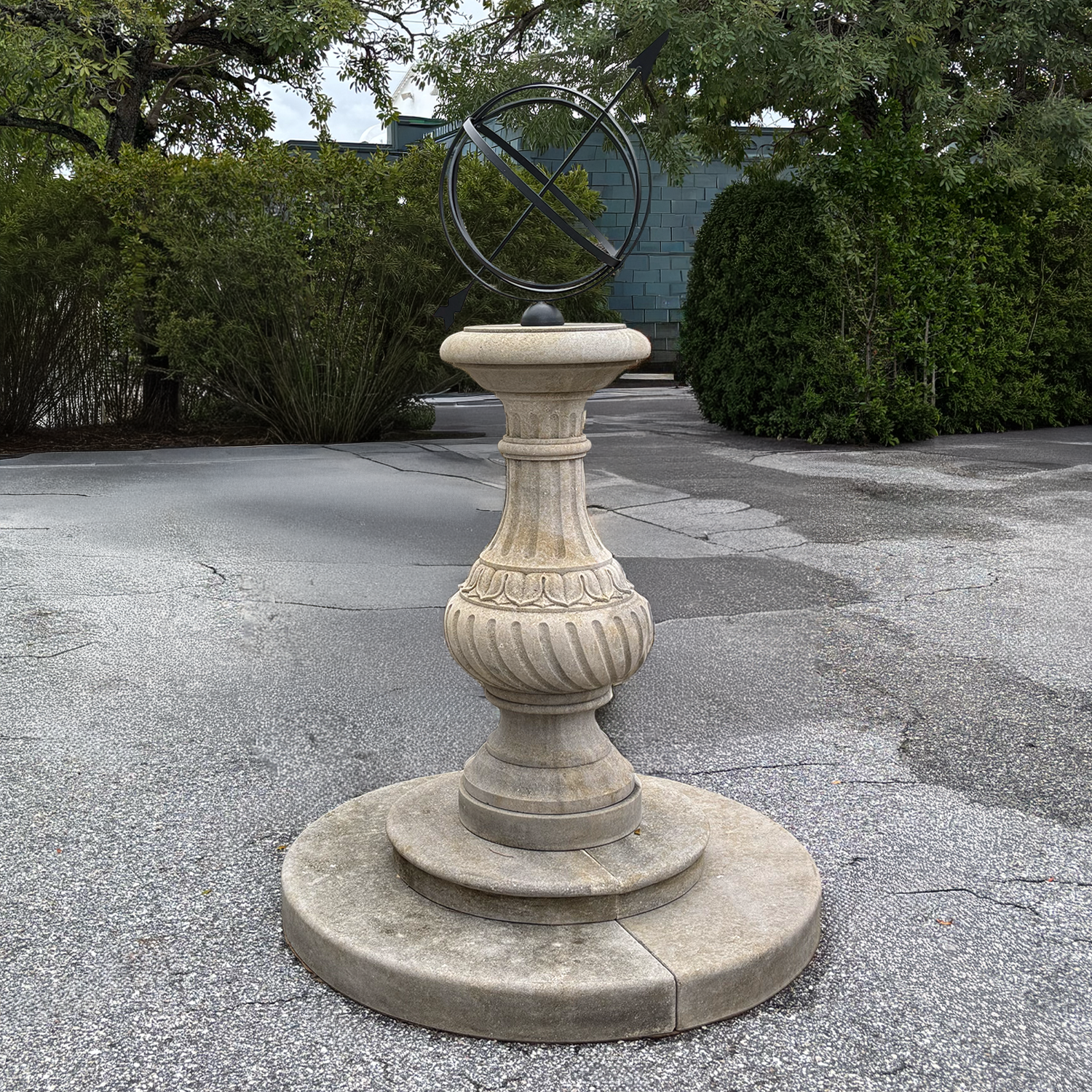 Baluster Sundial in Hand Carved Limestone from Italy