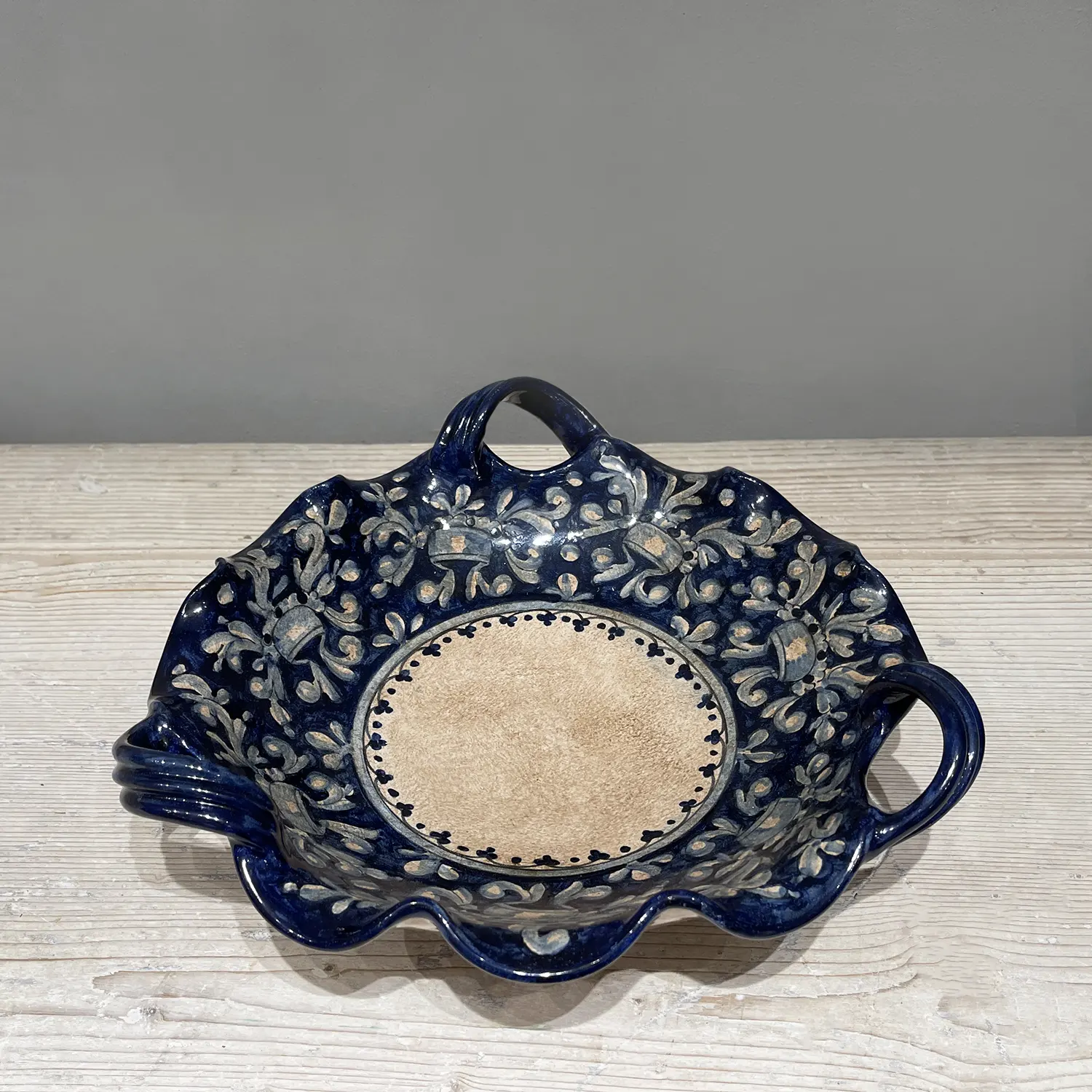 Plate with Handles Majolica