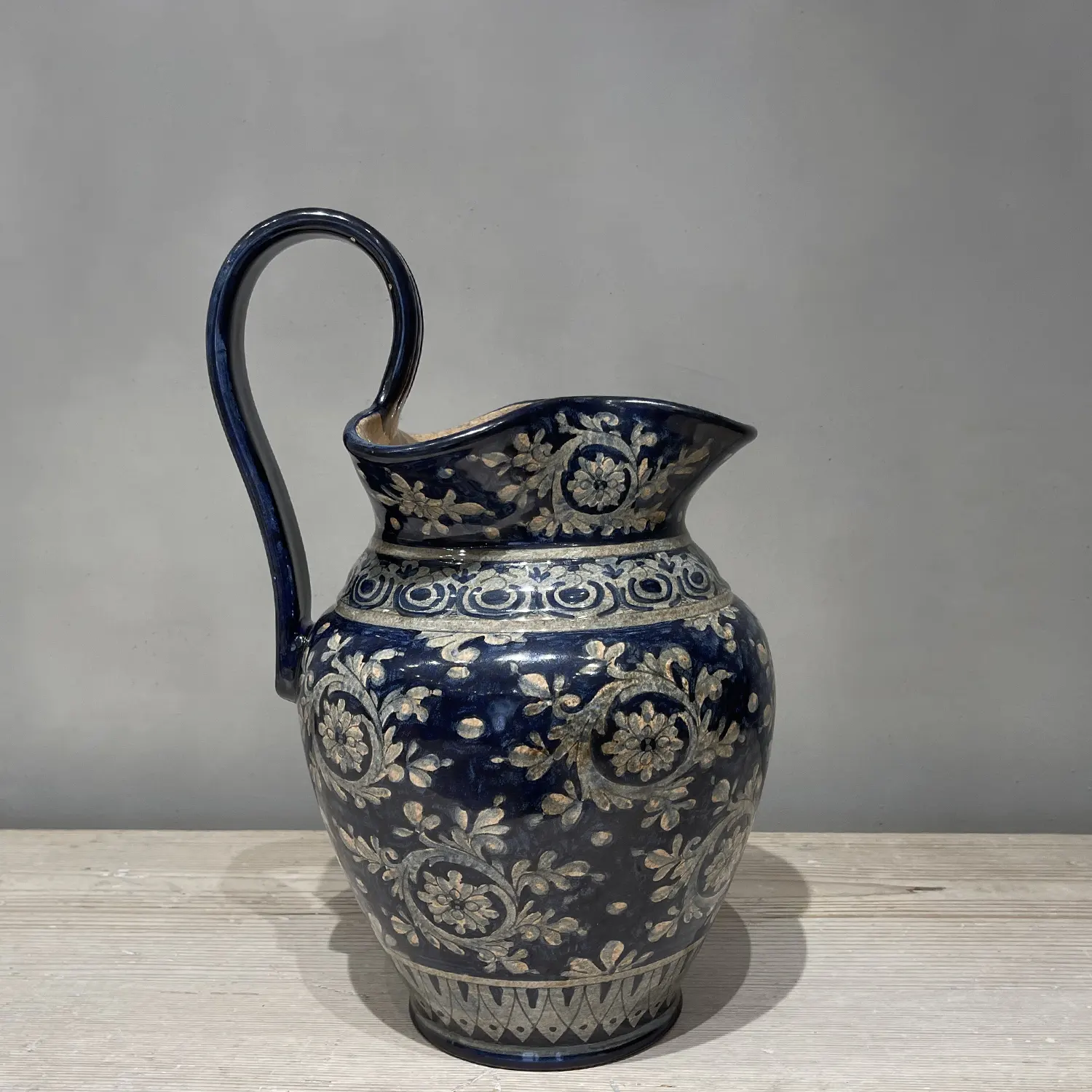 Large Brocca Majolica