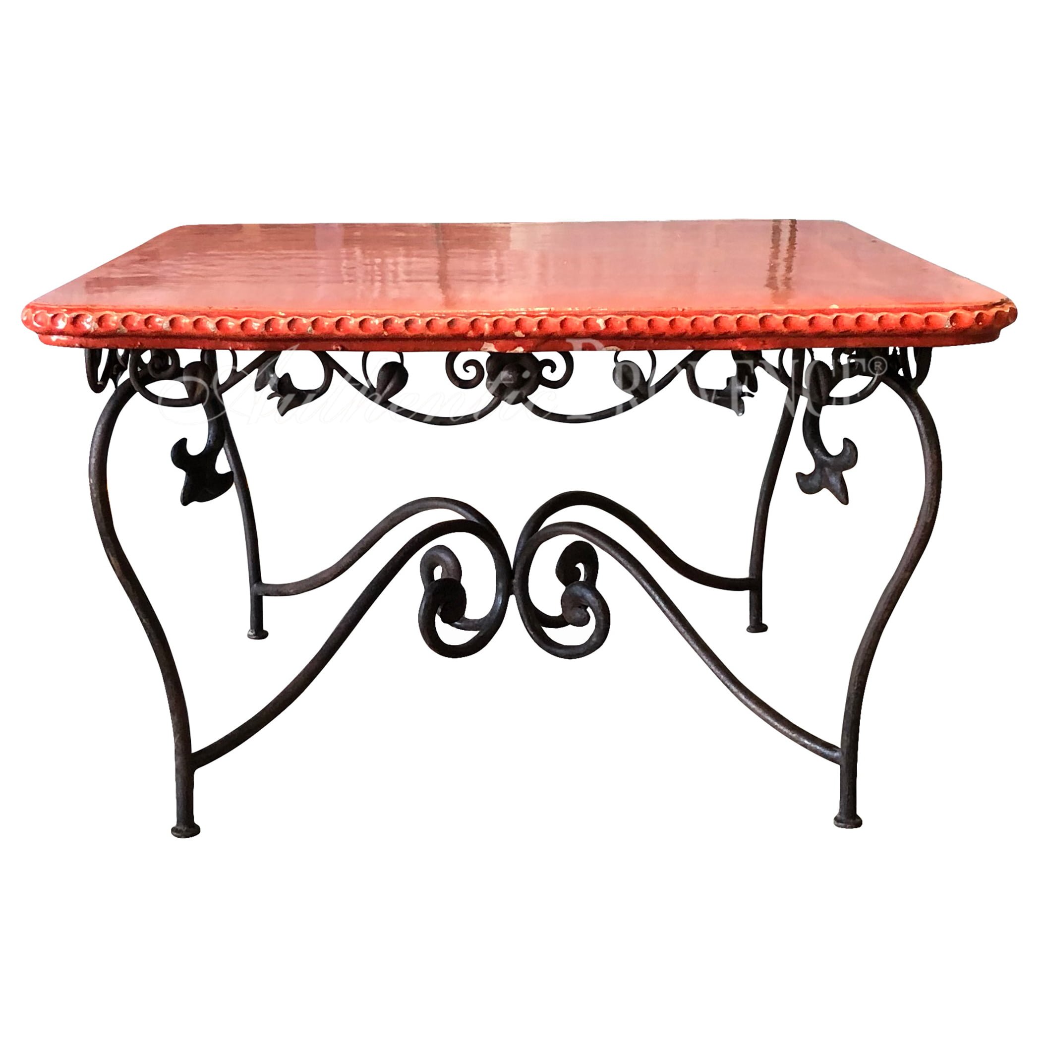Table Decorative Rouge