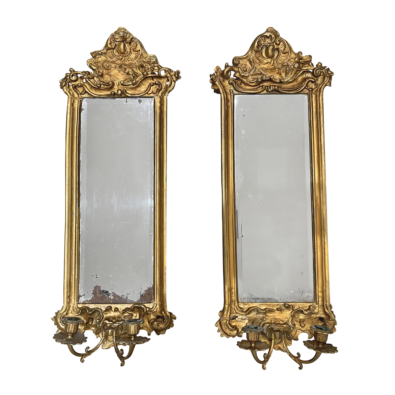 18th Century Swedish Gustavian Pair of Gilded Wood Wall Glass Mirrors
