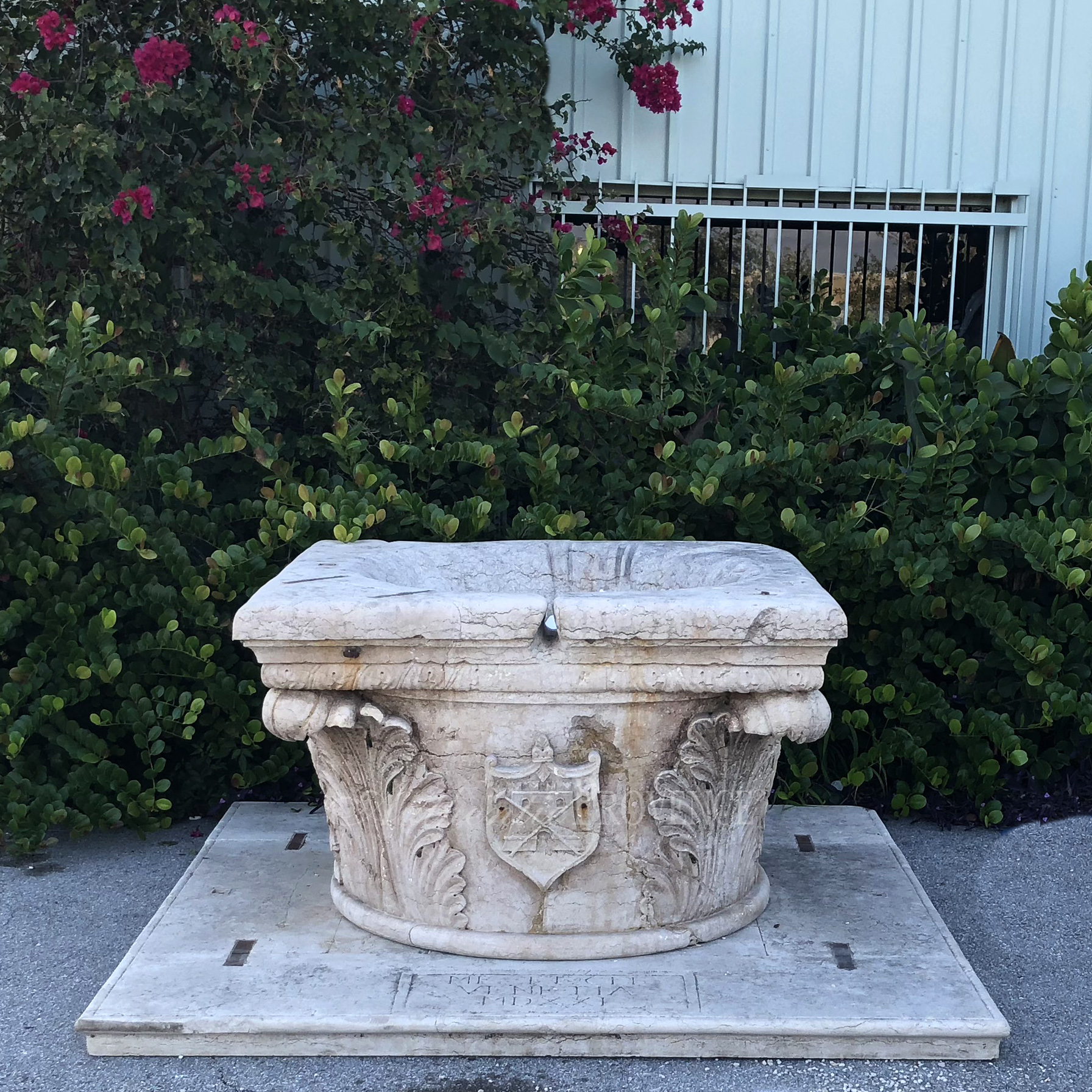 Antique 16th Century Venetian Wellhead Carved in Marble