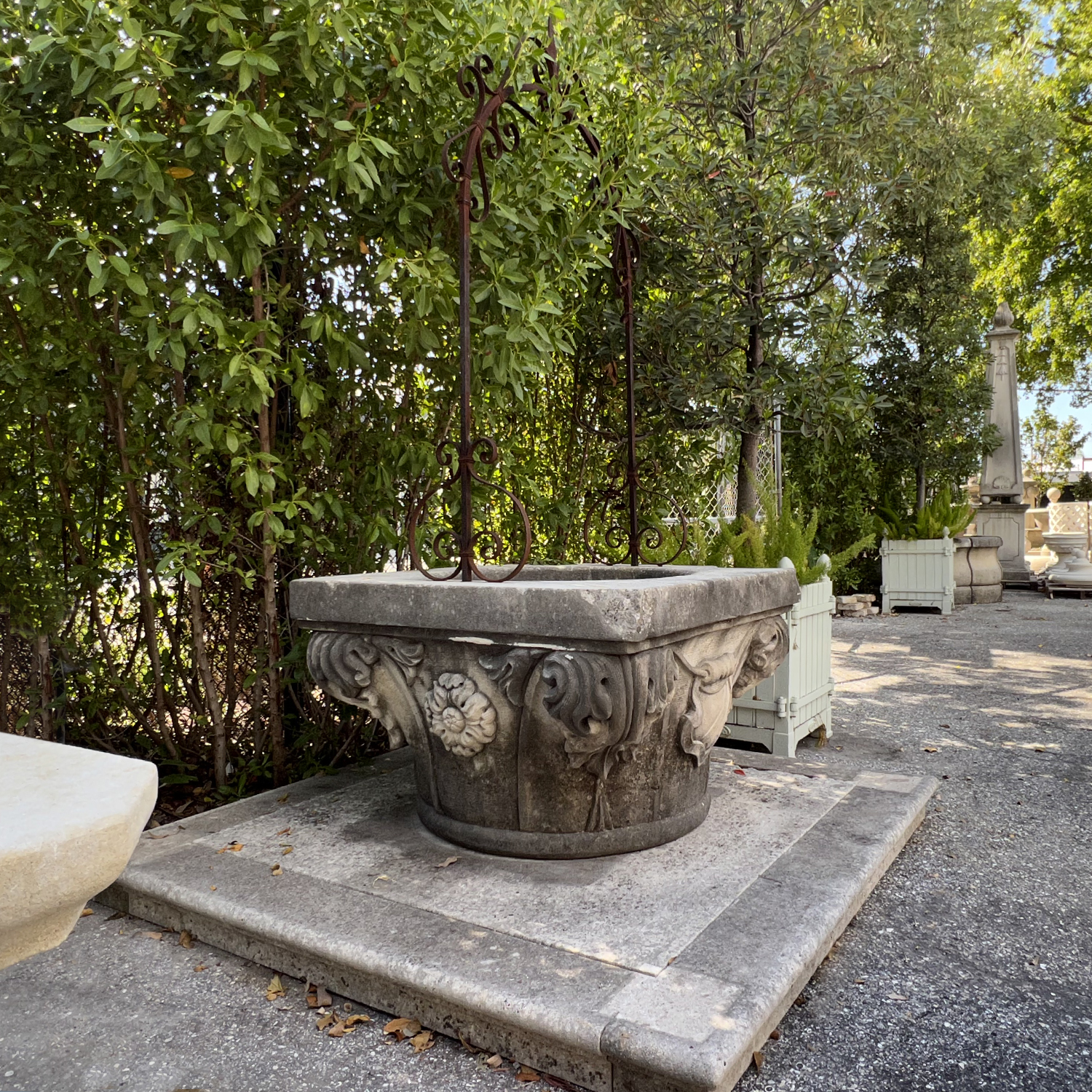 20th Century Renaissance style Limestone Garden Wellhead
